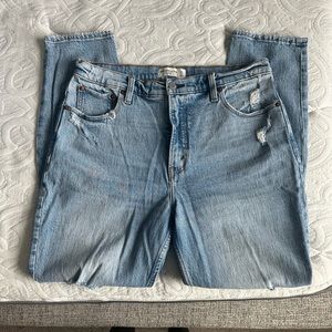 Abercrombie High Rise Skinny Jean - Medium Wash, Destroyed 31/12R